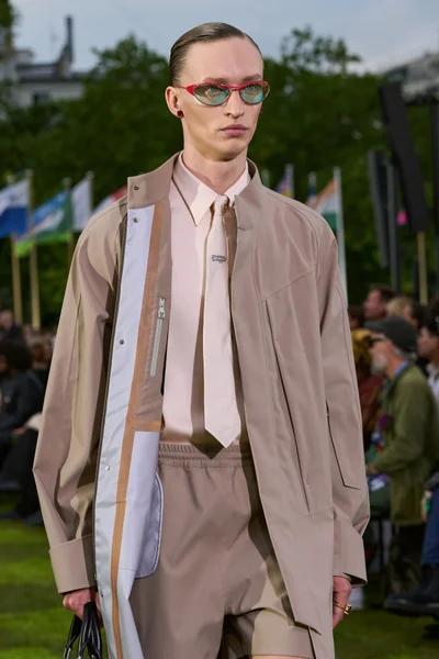 Look 148
